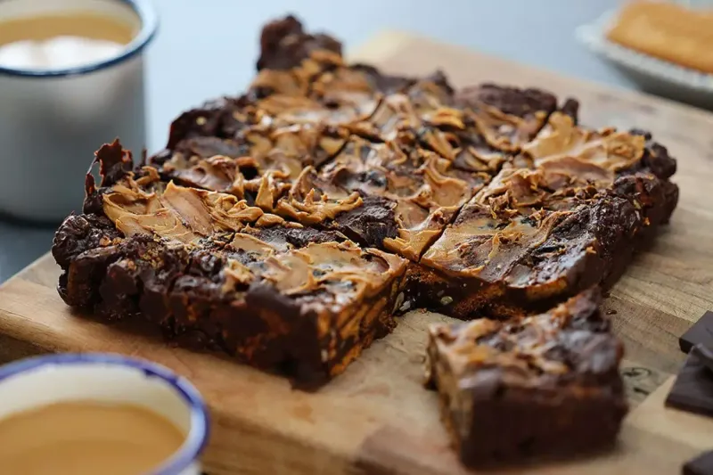 Biscoff No-Bake Fridge Cake