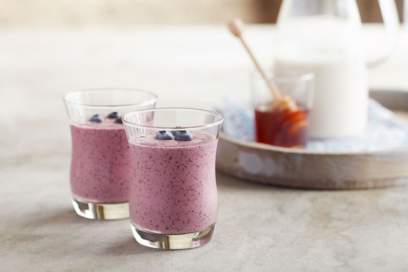 Blueberry Flaxseed Smoothie