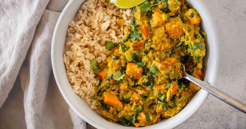 Lentil And Spinach Dahl With Brown Rice