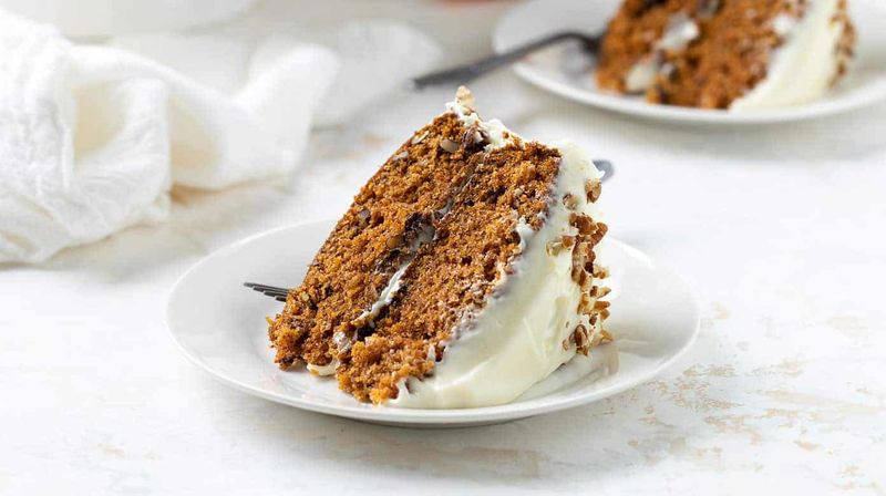How Frosting Styles Vary Between The Two Versions
