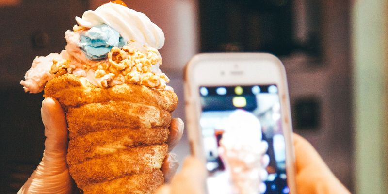 How Social Media Helps Spread The Trend