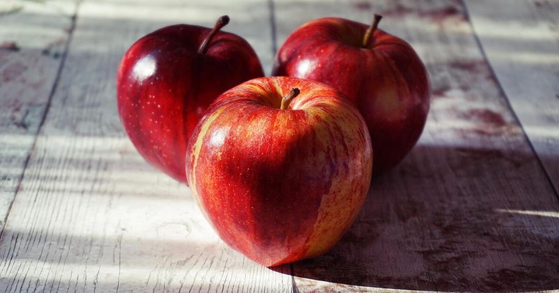 Apples