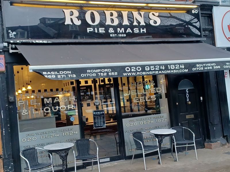 Robins Pie And Mash (Chingford)