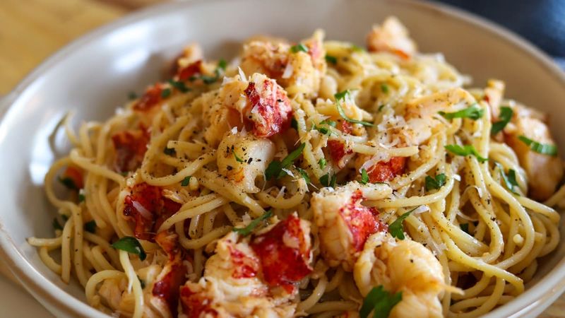 Lobster Pasta With Creamy Sauce