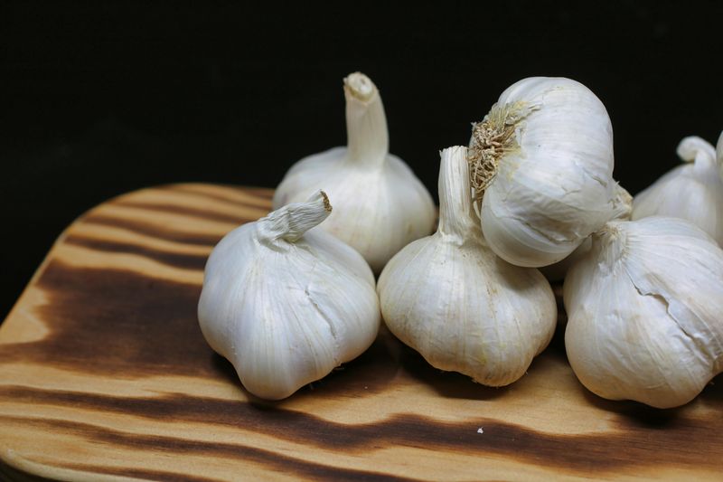 The Potential Link Between Garlic And Cholesterol Levels