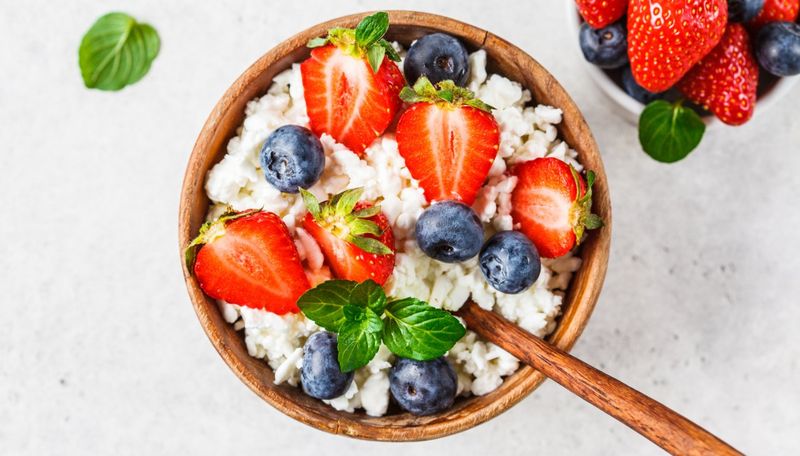 Cottage Cheese With Berries