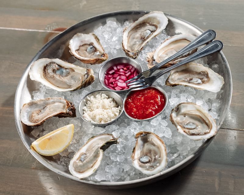 Oysters With Lemon