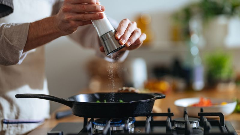 You Should Only Season Food At The End Of Cooking
