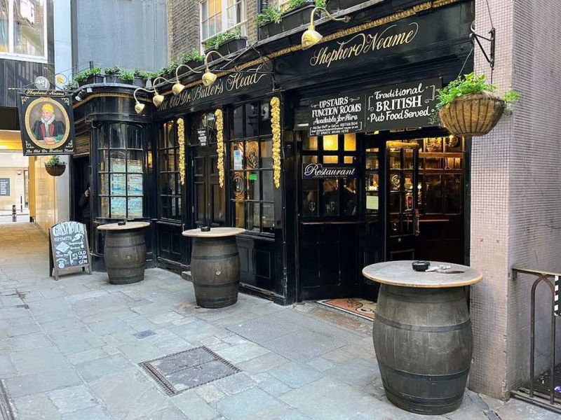 Historic Pubs Serving Traditional Food