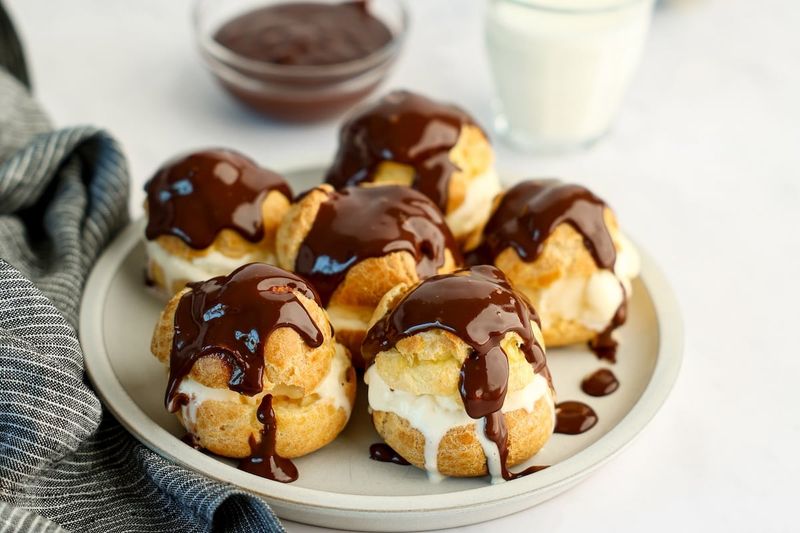 Profiteroles With Chocolate Sauce
