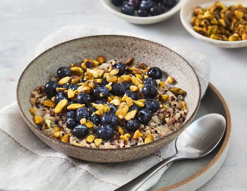 Quinoa Breakfast Bowl