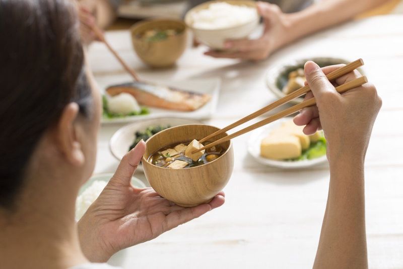 Using Chopsticks Correctly And Avoiding Pointing