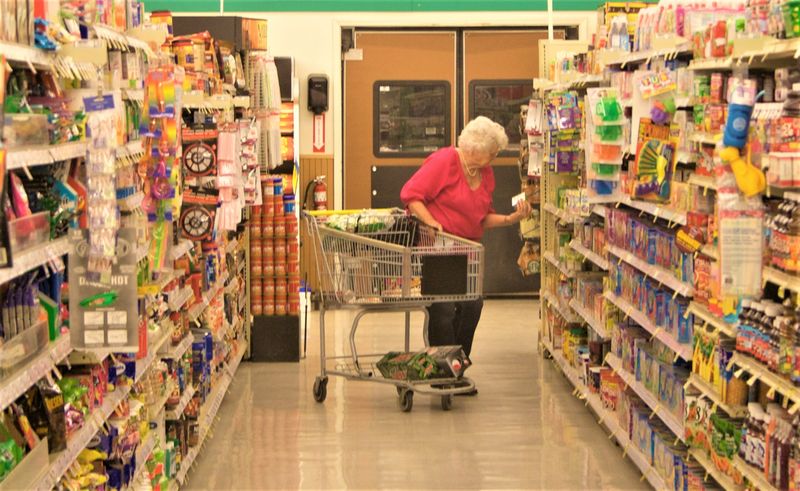 Blocking Aisles While Comparing Labels