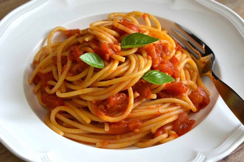Tomato And Basil Pasta