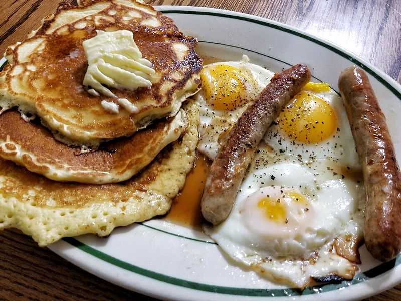 Sausage And Egg Breakfast Pancakes