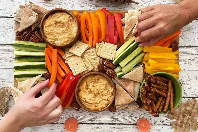 Hummus With Wholegrain Pitta Or Veg Sticks