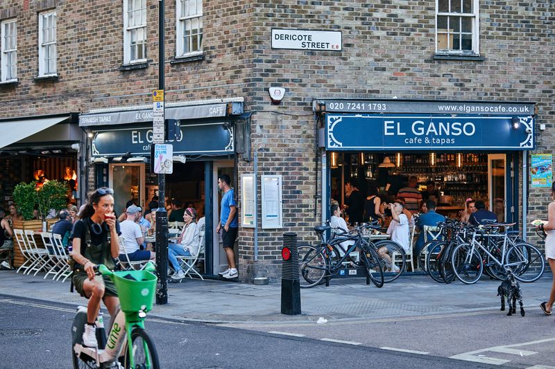 El Ganso Cafe
