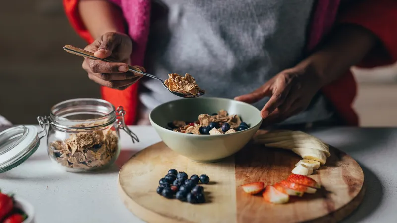 Tips For Choosing A Night-Time Snack That Supports Rest