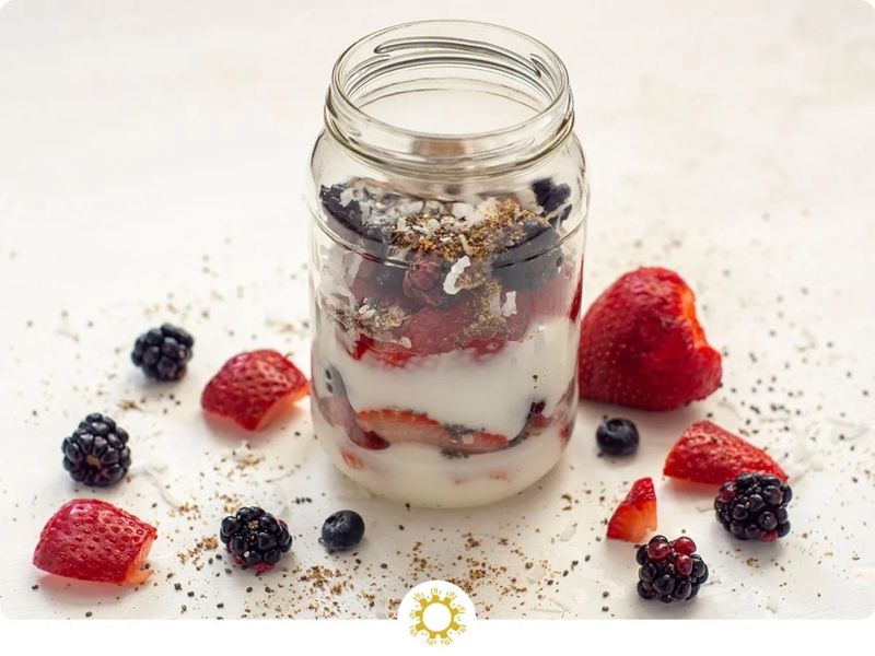 Greek Yogurt With Berries and Flaxseeds
