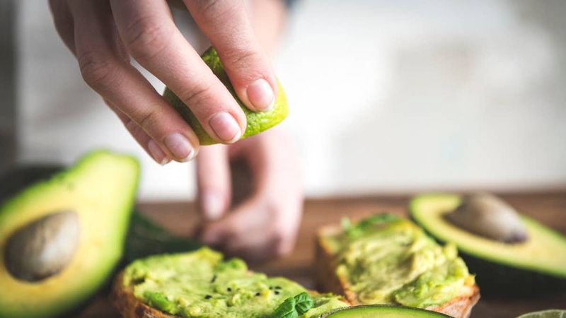 Whole Grain Crackers with Avocado