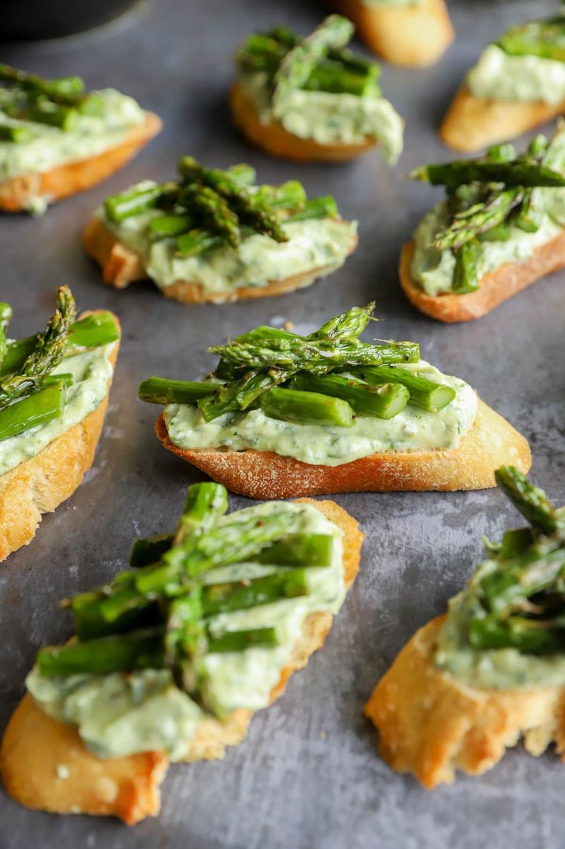 Asparagus Pesto Crostini