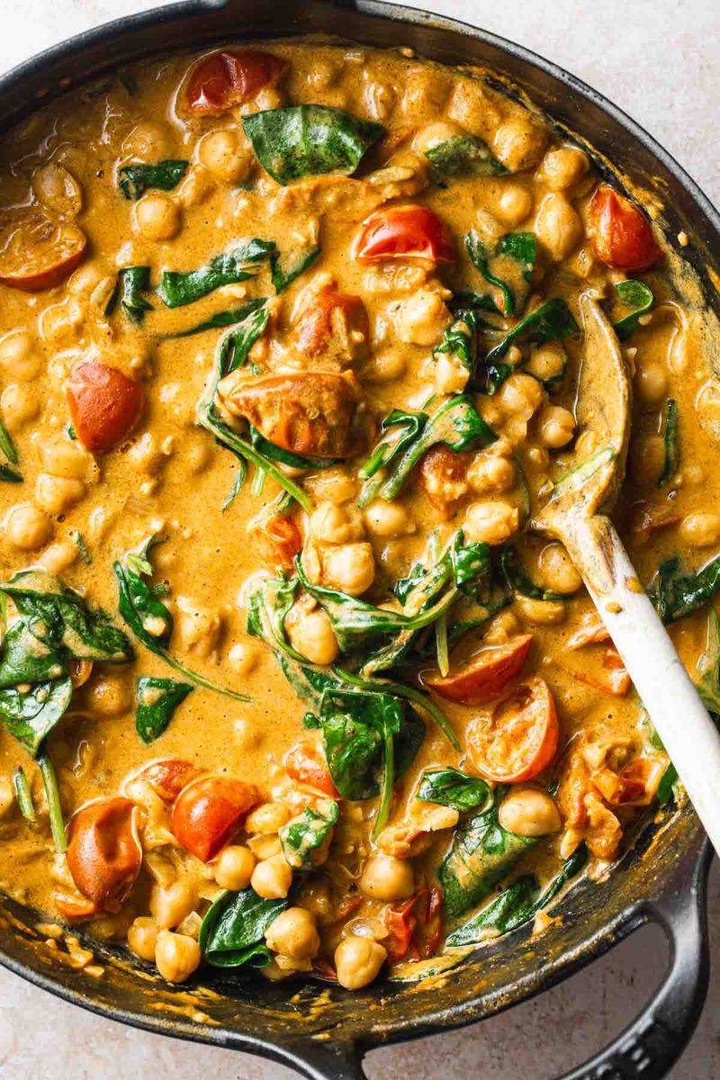 Veggie Curry with Naan