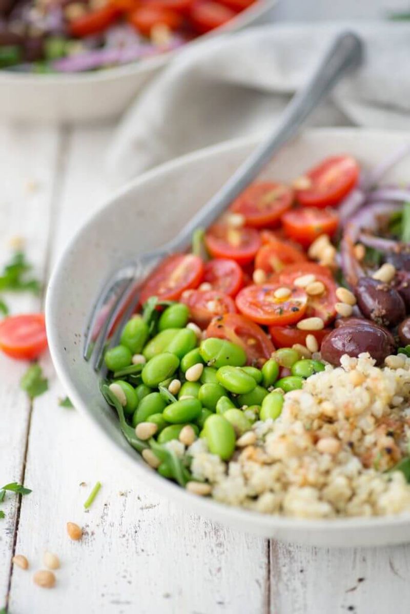Edamame and Veggie Breakfast Bowl