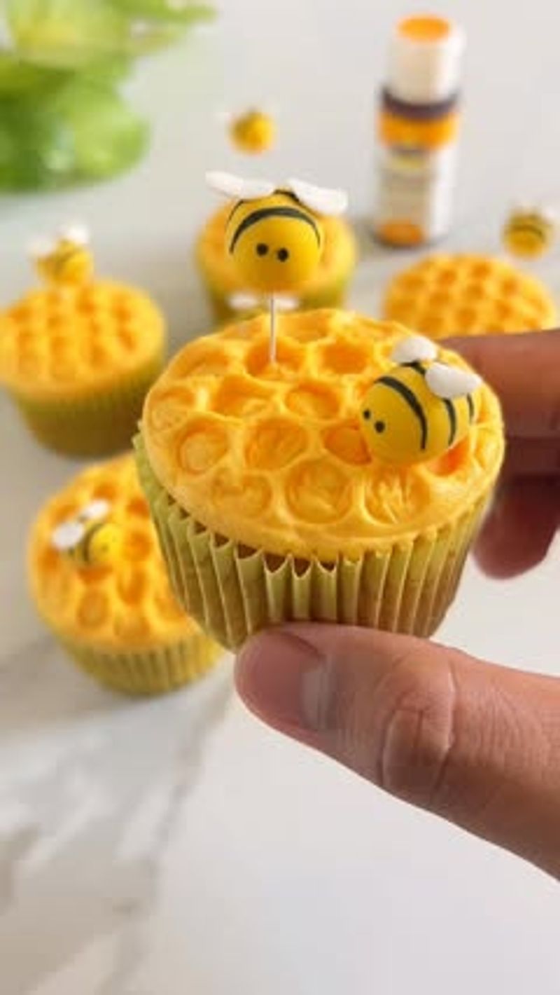 Honey Bee Cupcakes