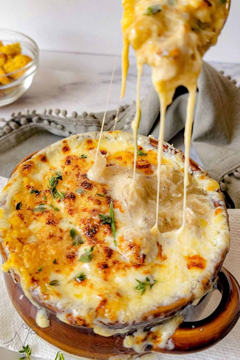 Cheddar-Topped French Onion Soup