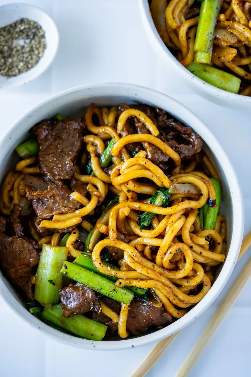 Black Pepper Beef Noodles