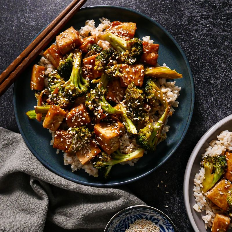 Honey Garlic Tofu Stir-Fry
