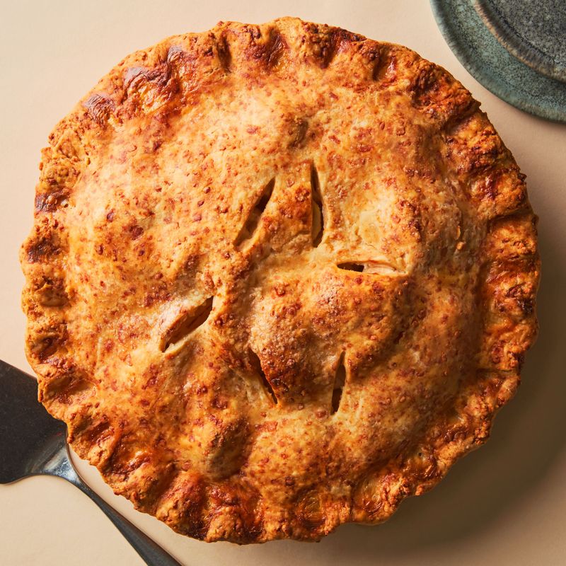 Cheddar Apple Pie