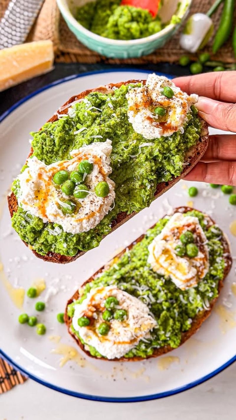 Smashed Pea and Ricotta Bruschetta