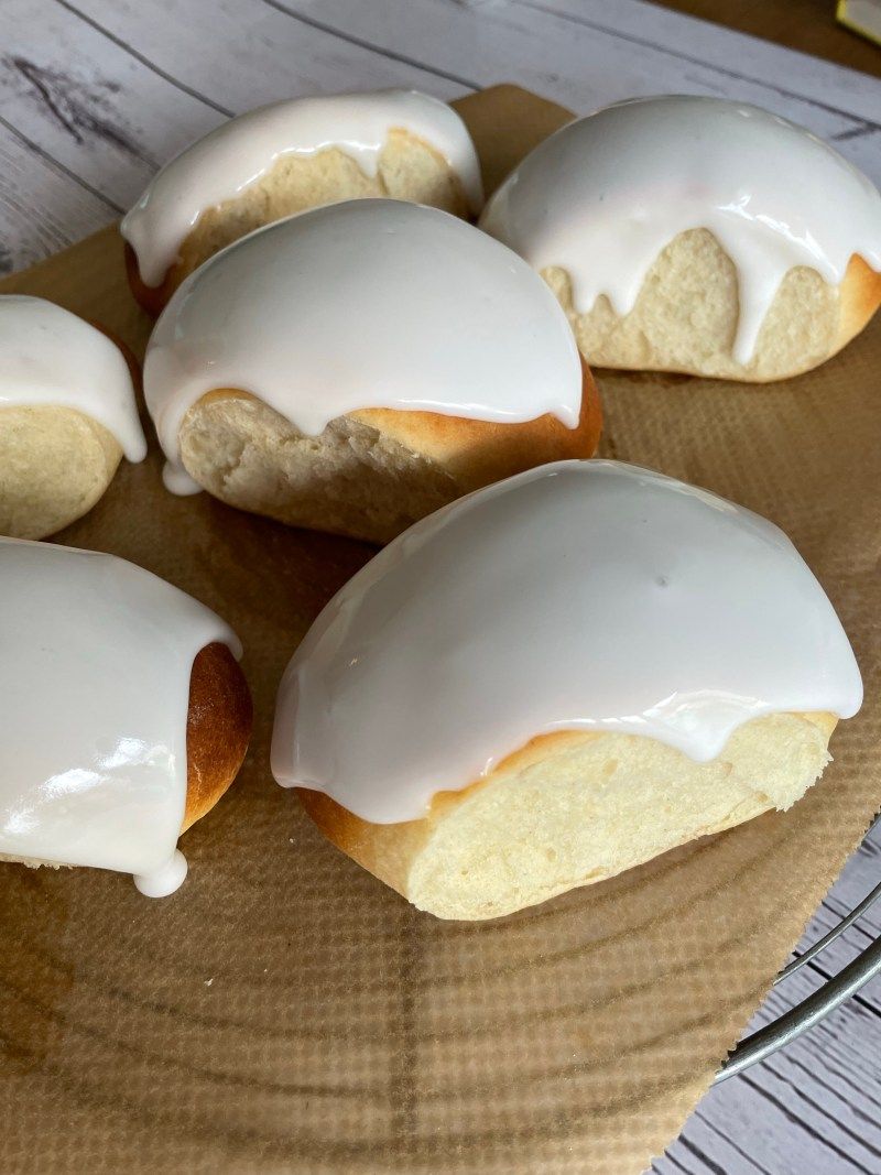 Iced Buns