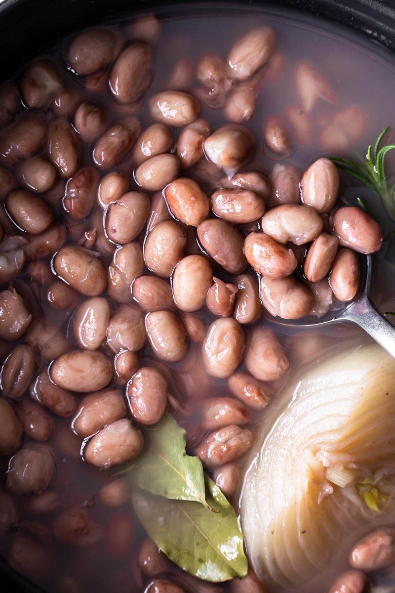 Cook Dried Beans With a Bay Leaf