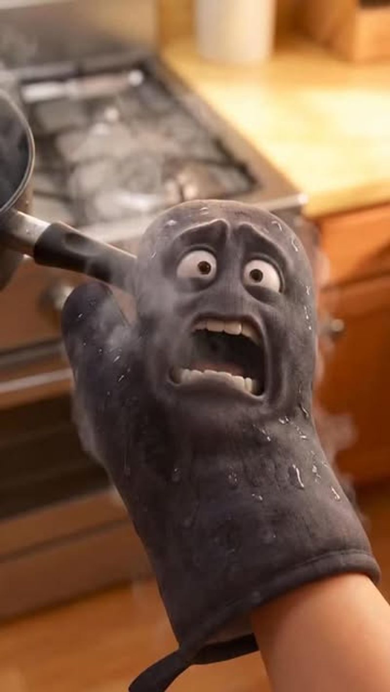 Grimy Oven Mitts