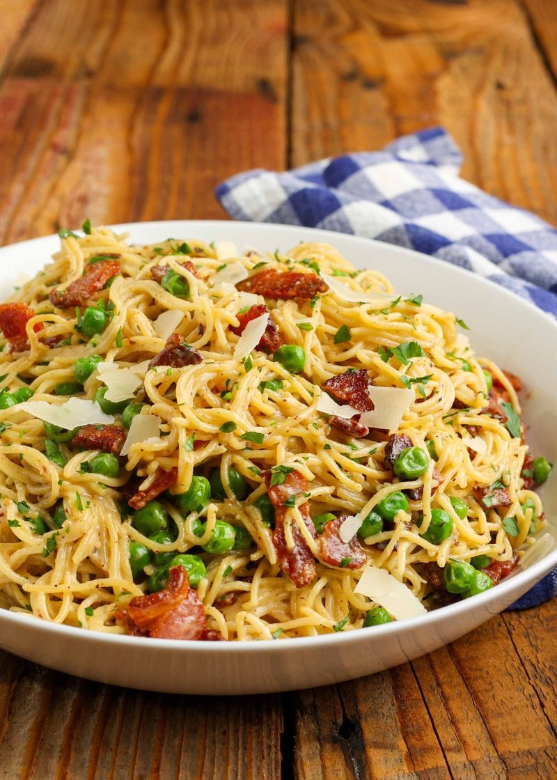 Pasta With Frozen Peas and Bacon