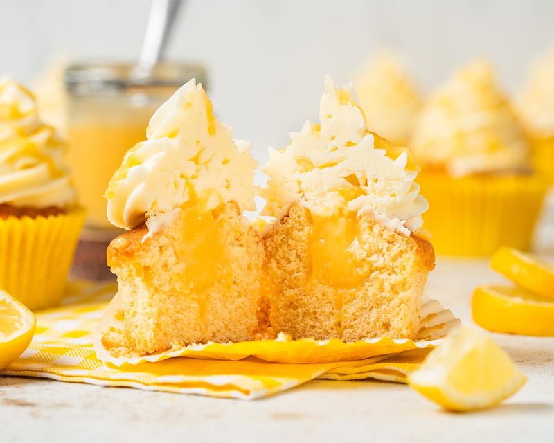 Lemon Curd Cupcakes