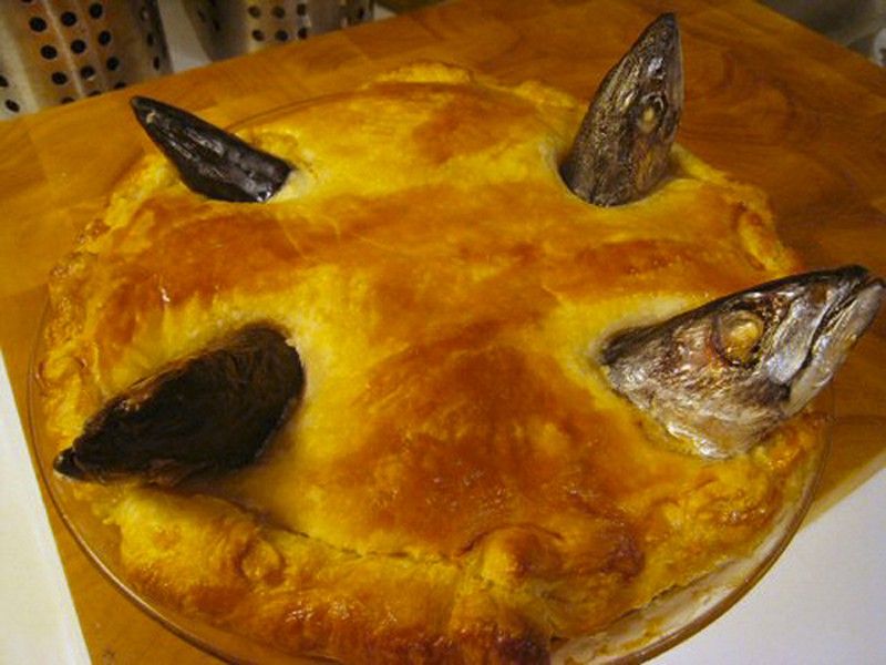 Stargazy Pie (Fish Heads Poking Through Pastry)