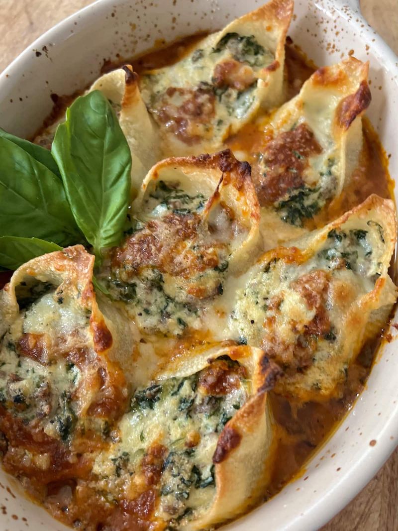 Beef and Spinach Stuffed Shells