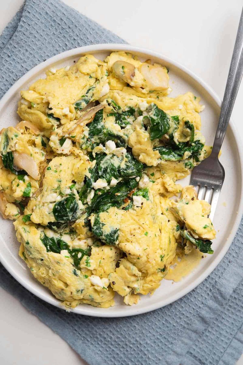Egg and Spinach Scramble