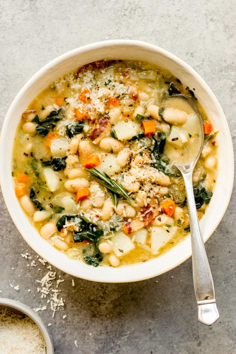 Creamy Tuscan White Bean Soup