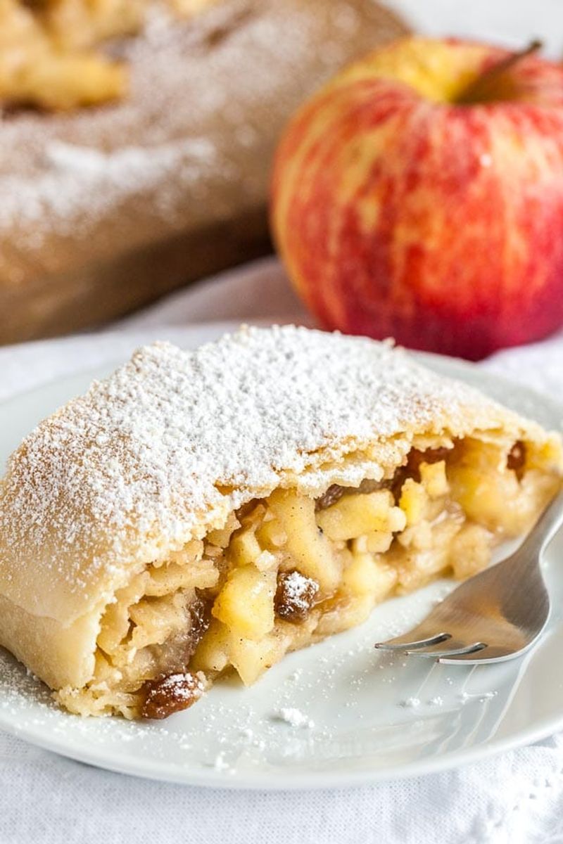 Strudel (Austria)