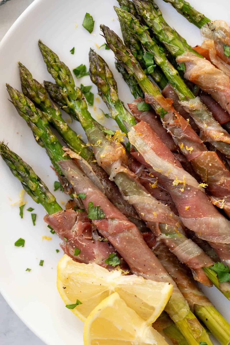 Asparagus Wrapped in Prosciutto