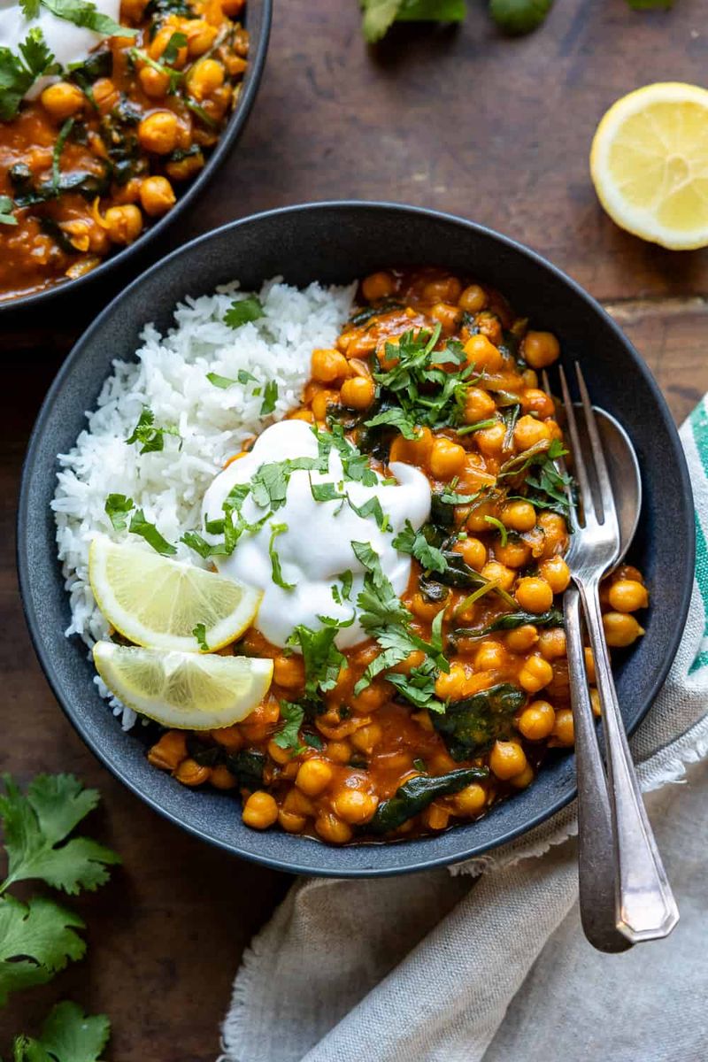 Spiced Chickpea And Spinach Curry