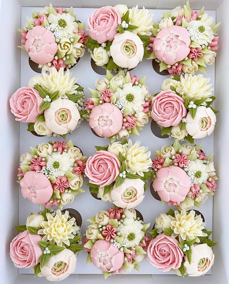 Floral Wreath Cupcakes
