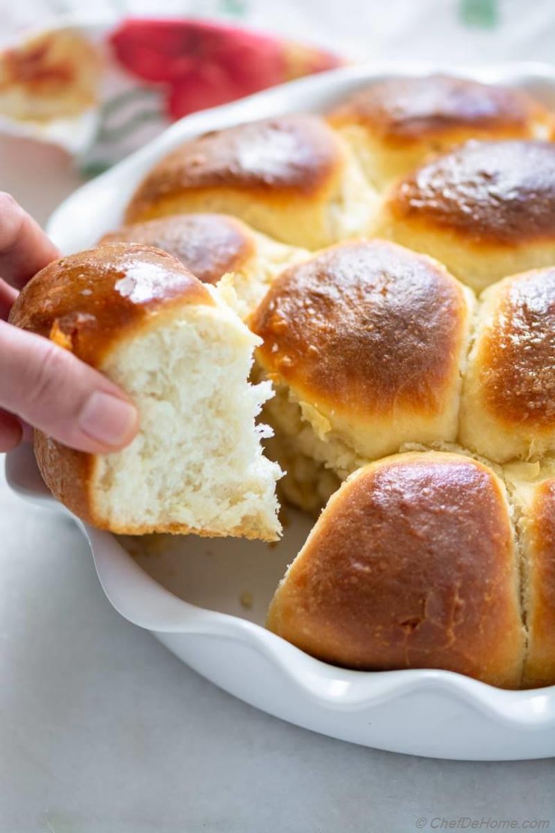 No-Knead Dinner Rolls