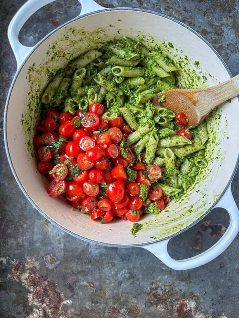 Pesto Pasta with Cherry Tomatoes