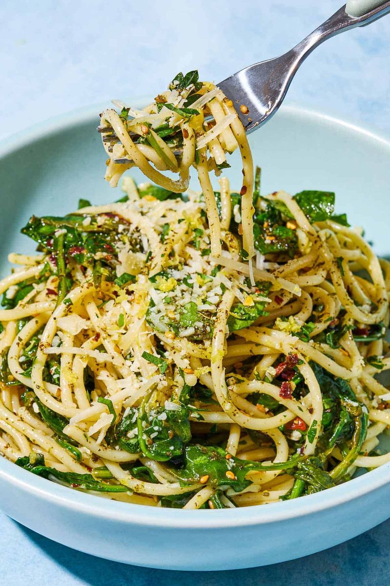 Garlic Butter Pasta with Spinach