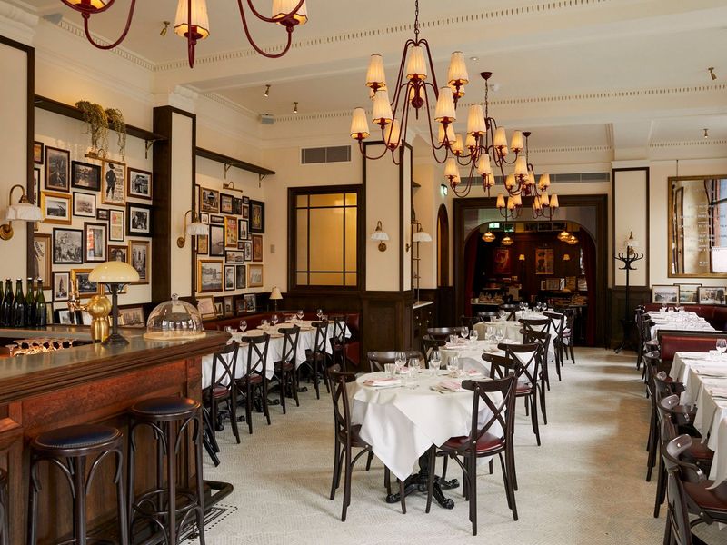 Maison Bleu, Chelsea